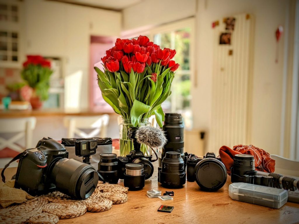 Quenalove, photographe & vidéaste de mariage à Liège. Fin prêt pour votre journée !