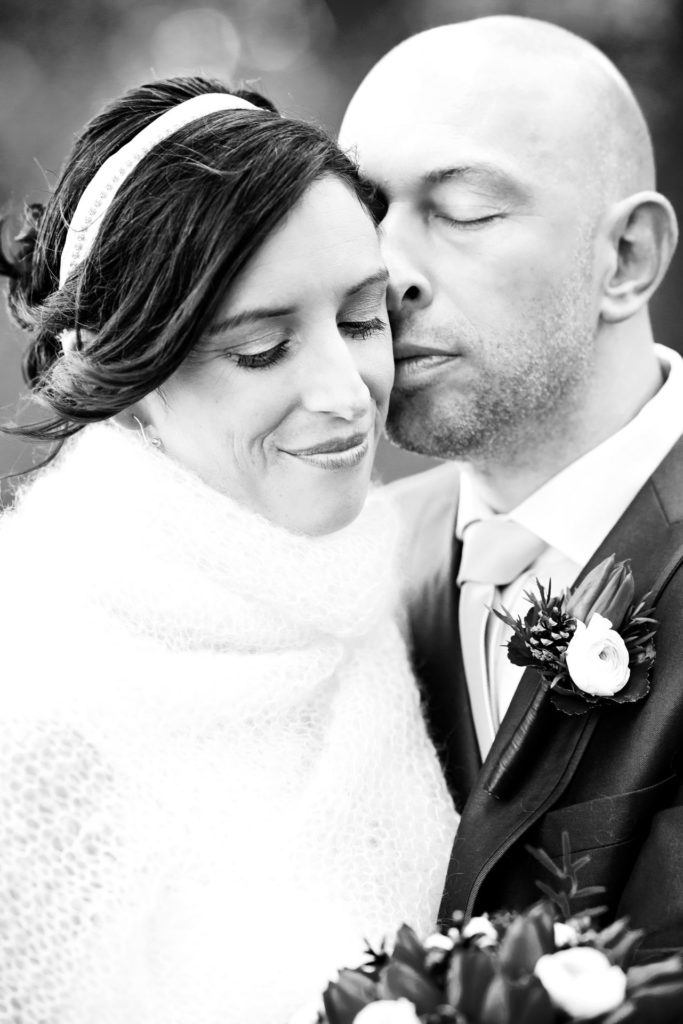 L&P - Séance de couple - Mariage à Tinlot dans le Condroz - Quenalove